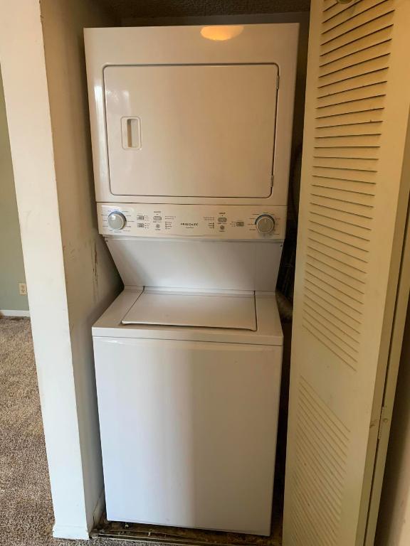 COCO PARC CONDO - Residential