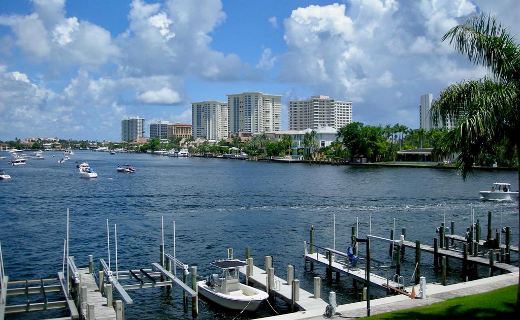 Lake House South Condo - Residential