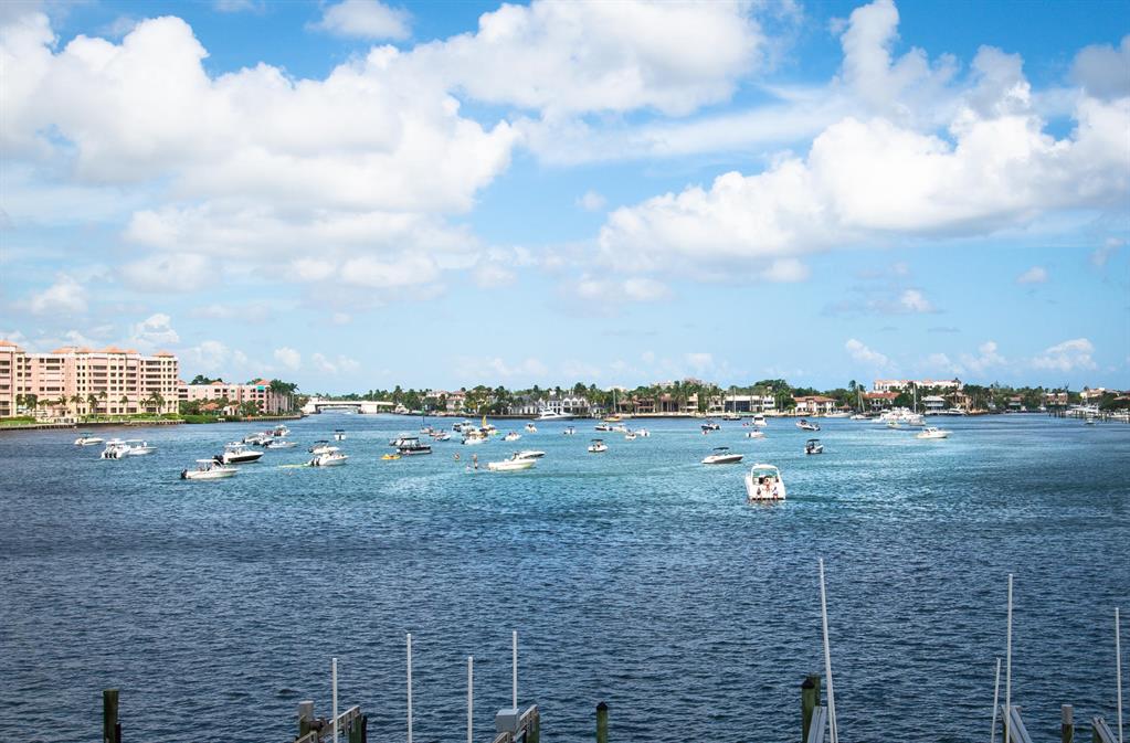 Lake House South Condo - Residential