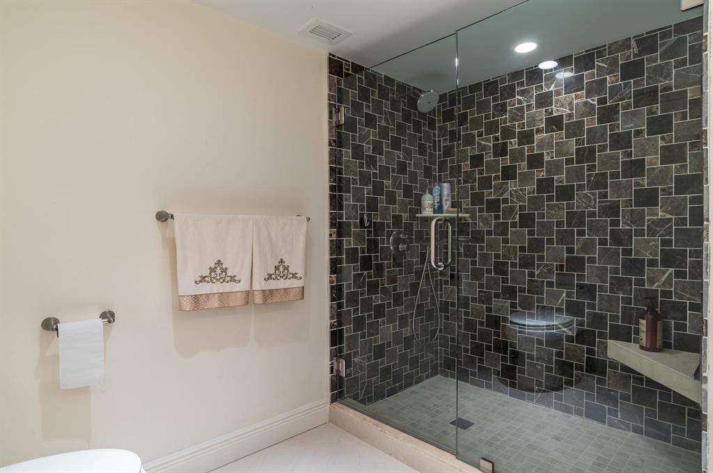 Lake House South Condo - Residential