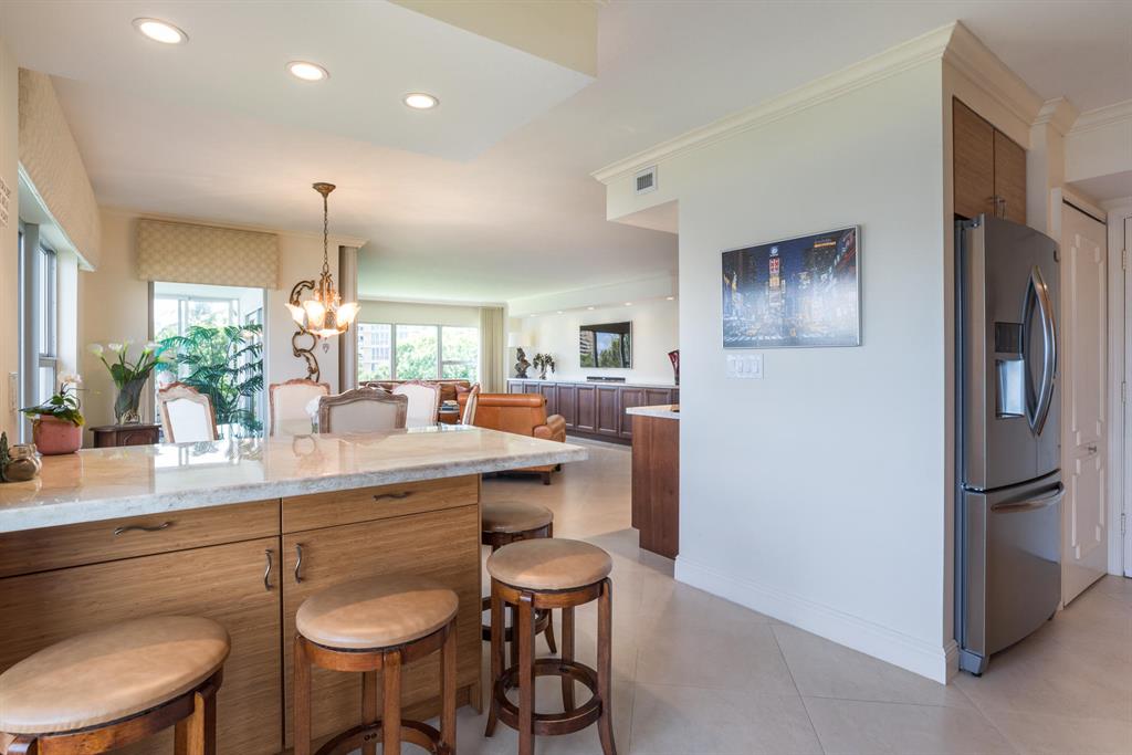 Lake House South Condo - Residential