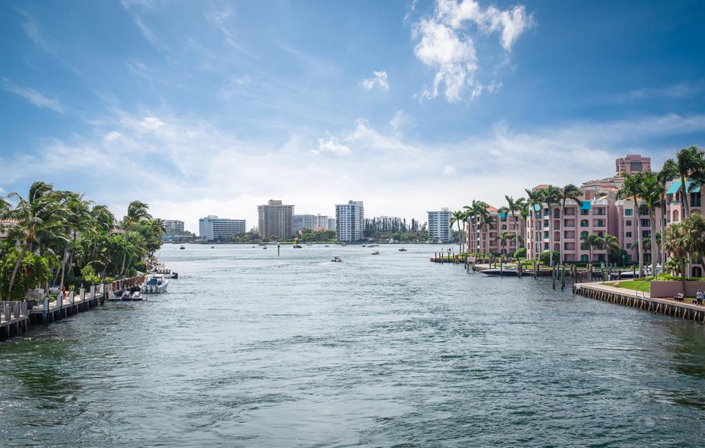 Lake House South Condo - Residential