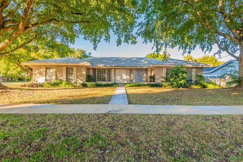 A home in Plantation