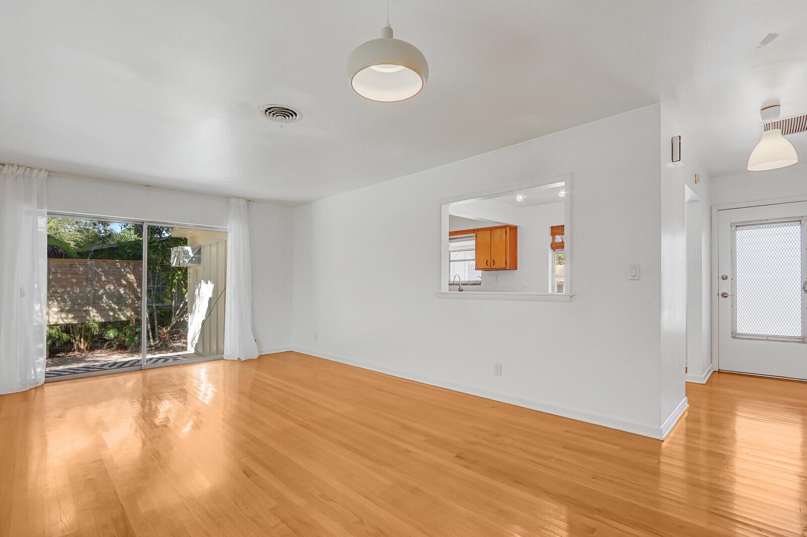 PLEASANT RIDGE - Residential Lease