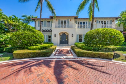13 Via Vizcaya Palm Beach FL 33480