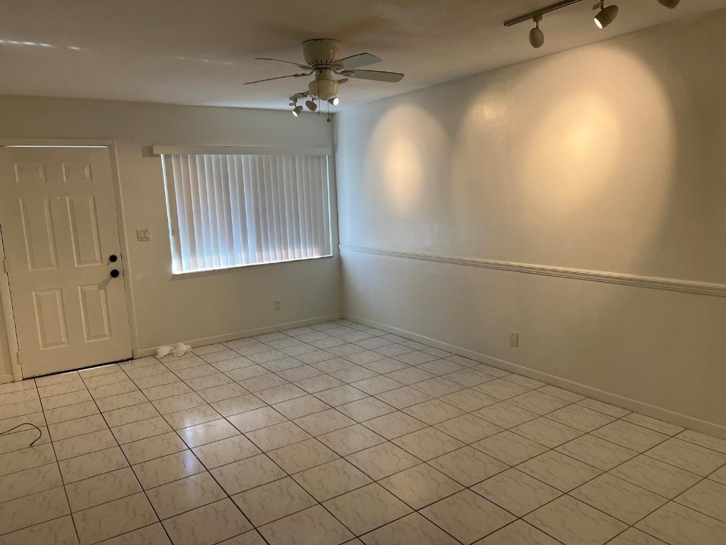 SPRINGS PARK EAST CONDO - Residential Lease