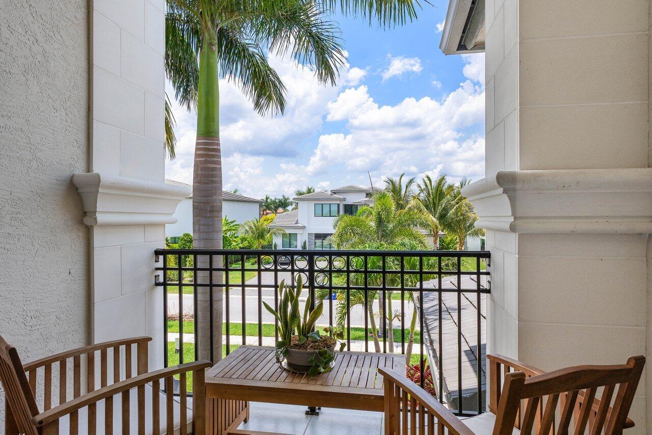 BOCA BRIDGES - Residential