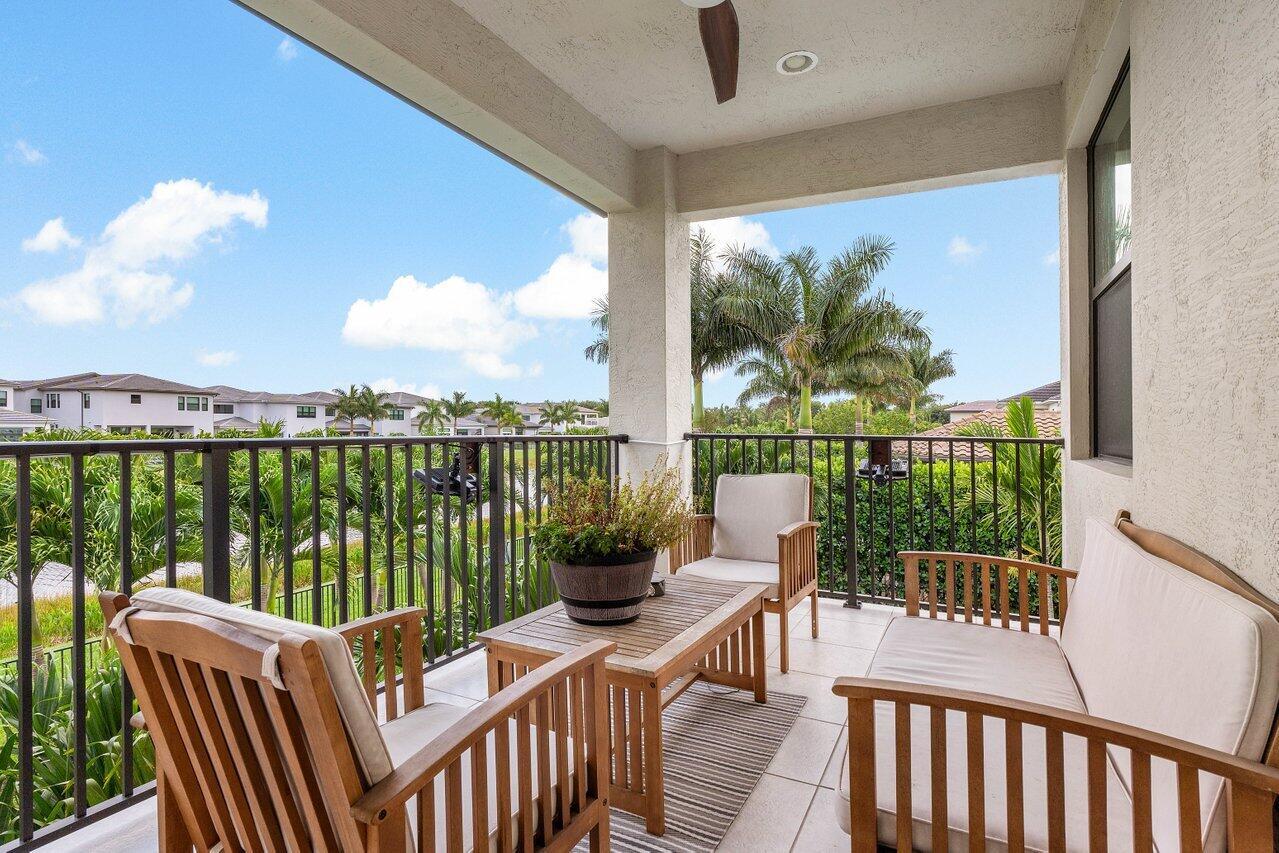 BOCA BRIDGES - Residential