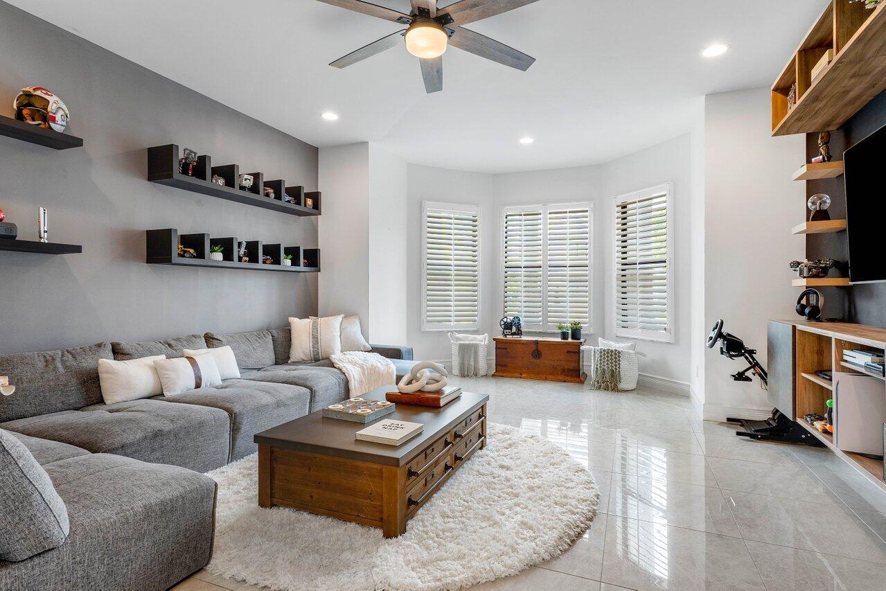 BOCA BRIDGES - Residential