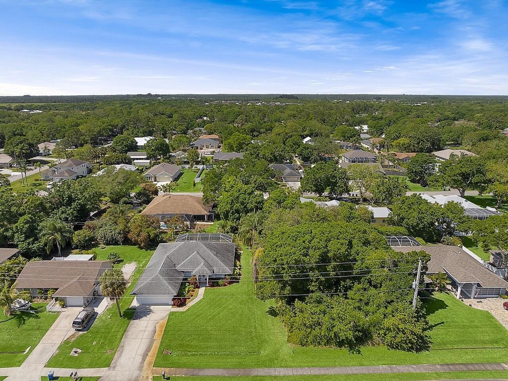 Photo of 1673 Laconia Street, Sebastian, FL 32958 (MLS # R11078077)