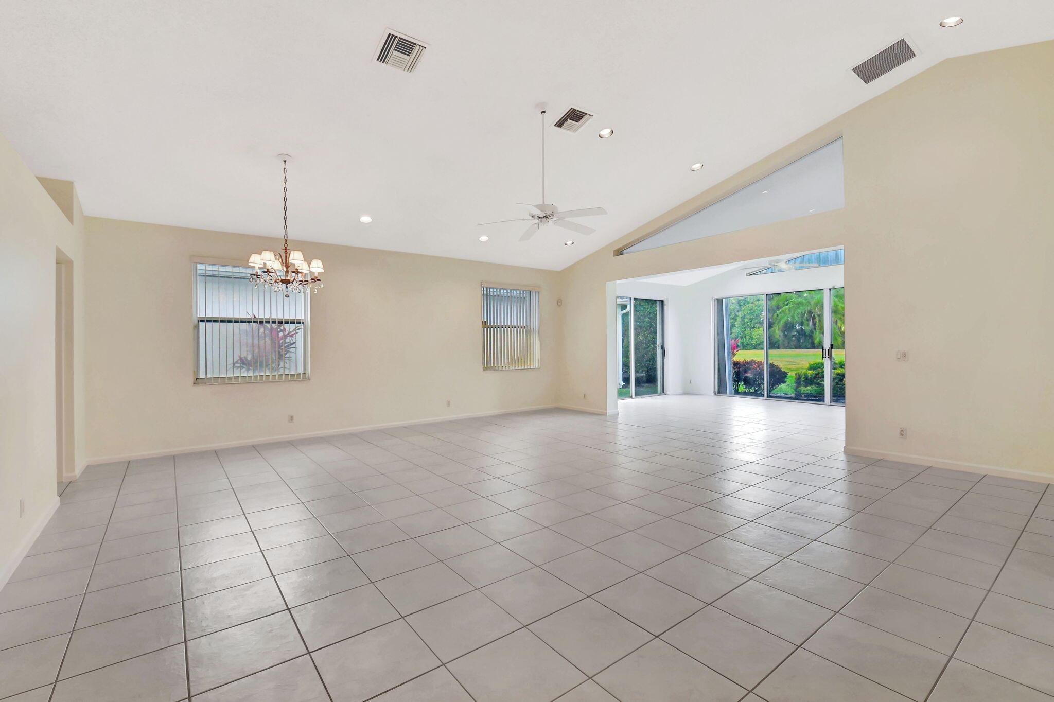 11857 Fountainside Circle
