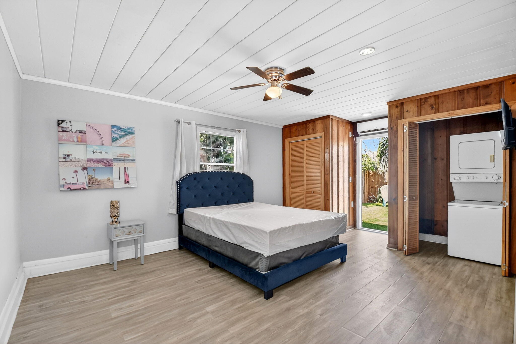 HILLCREST - Residential