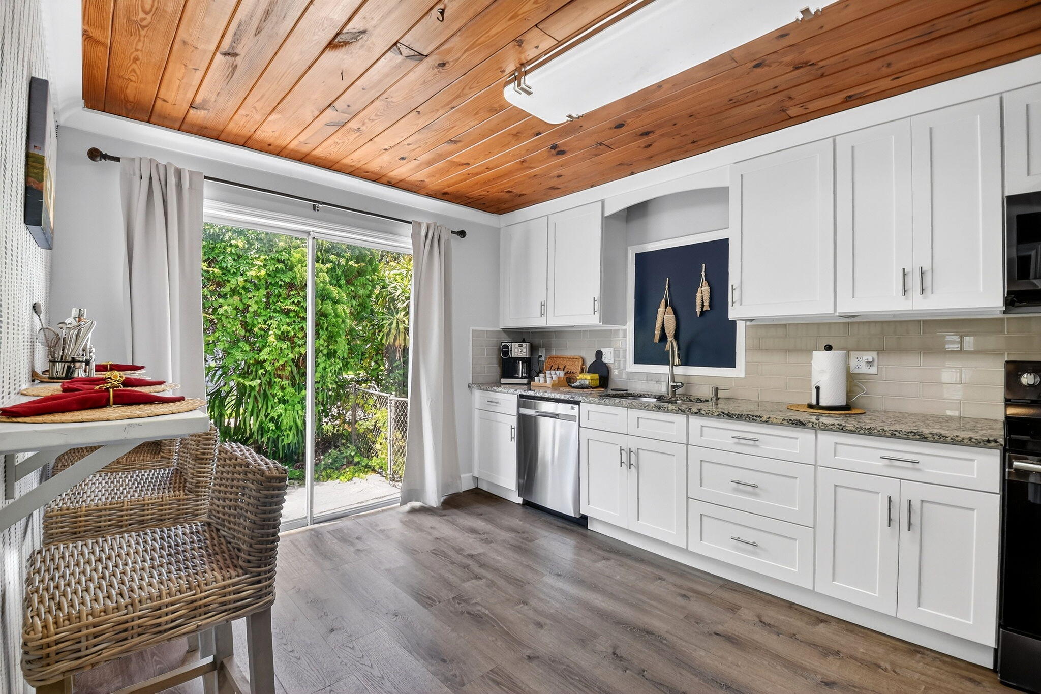 HILLCREST - Residential