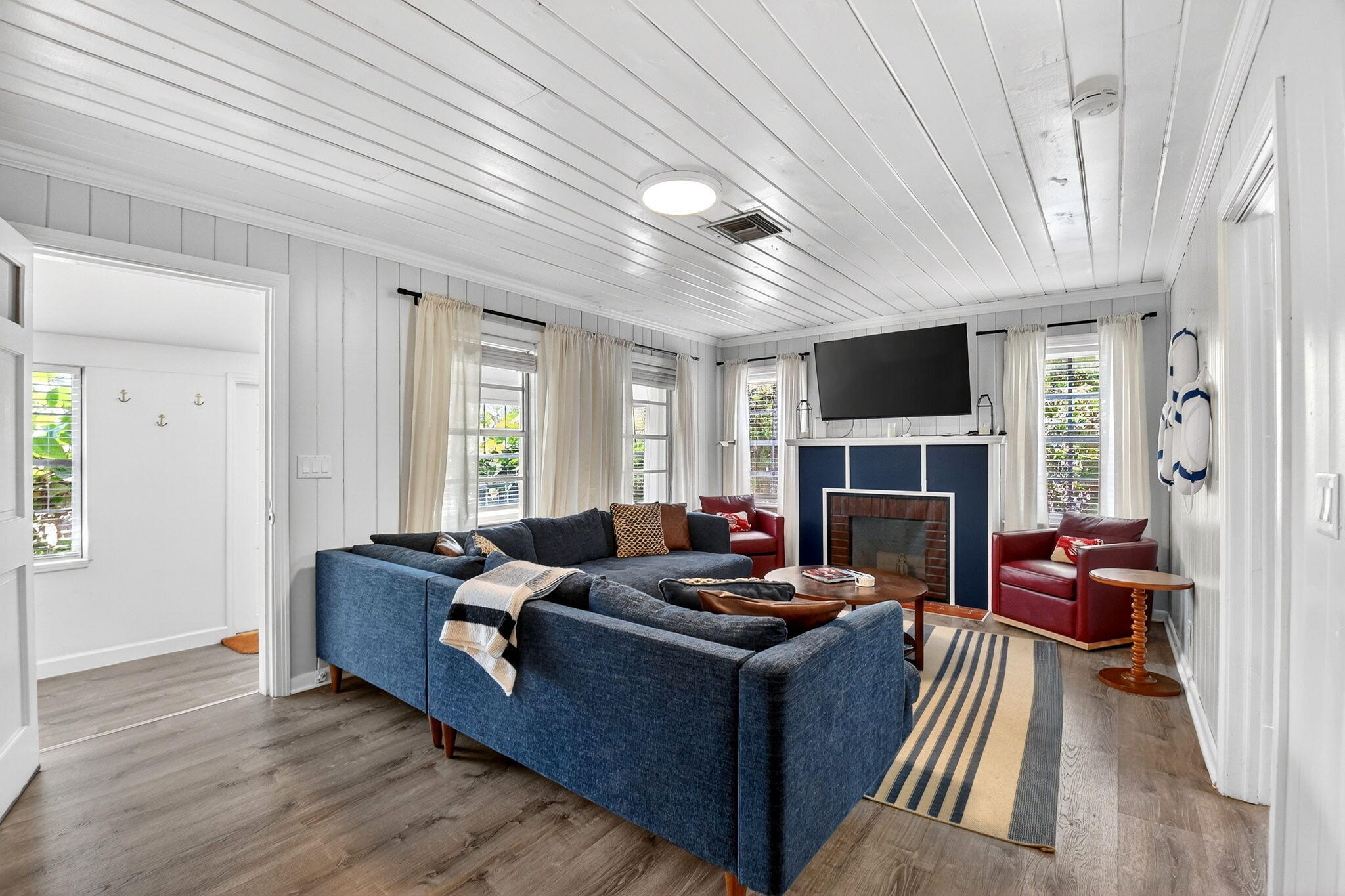 HILLCREST - Residential