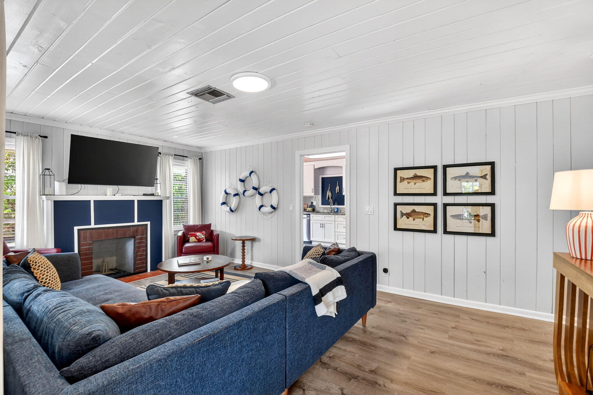 HILLCREST - Residential