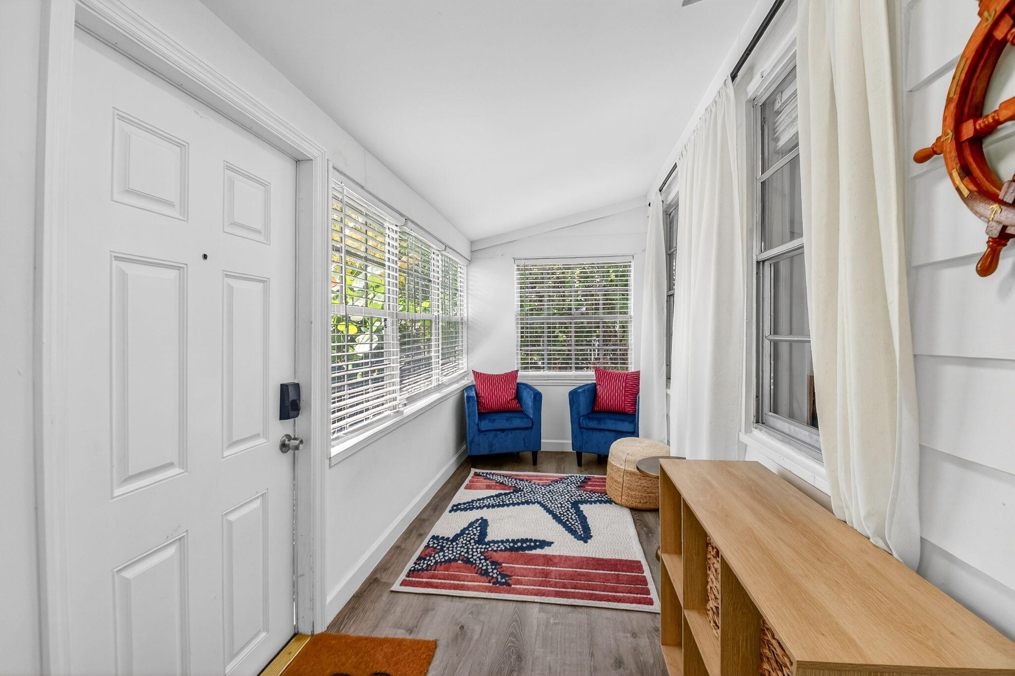 HILLCREST - Residential
