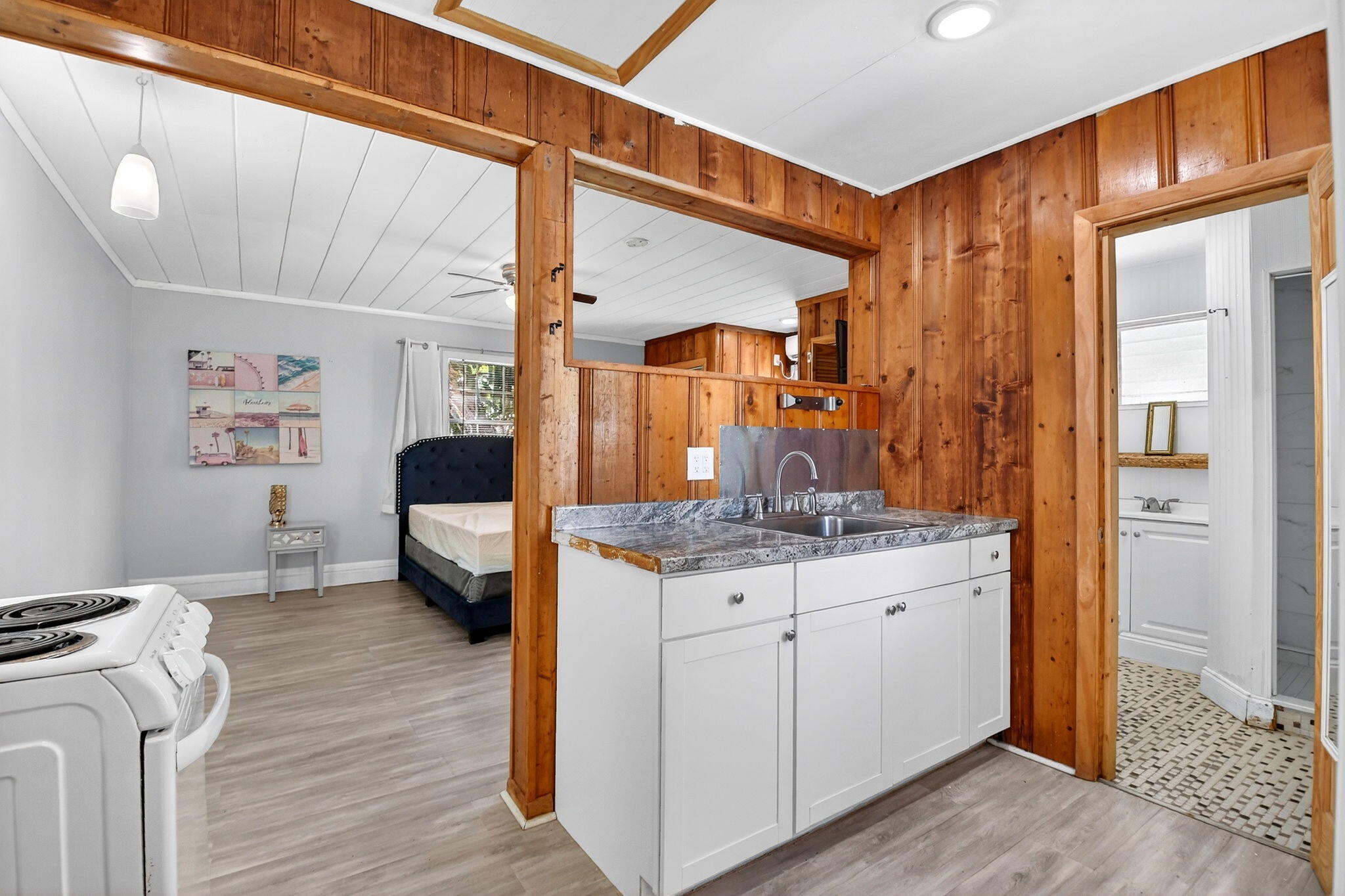 HILLCREST - Residential