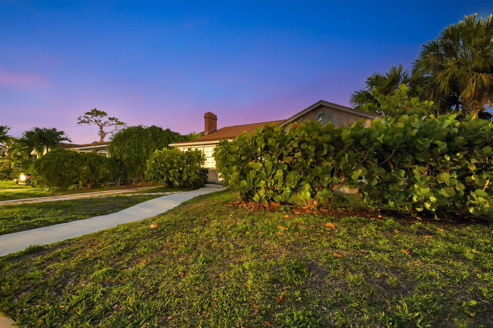 HILLCREST - Residential