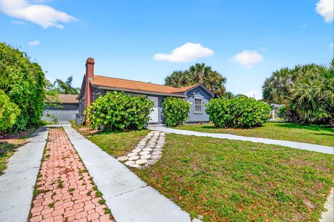 1123 Oak Street West Palm Beach FL 33405