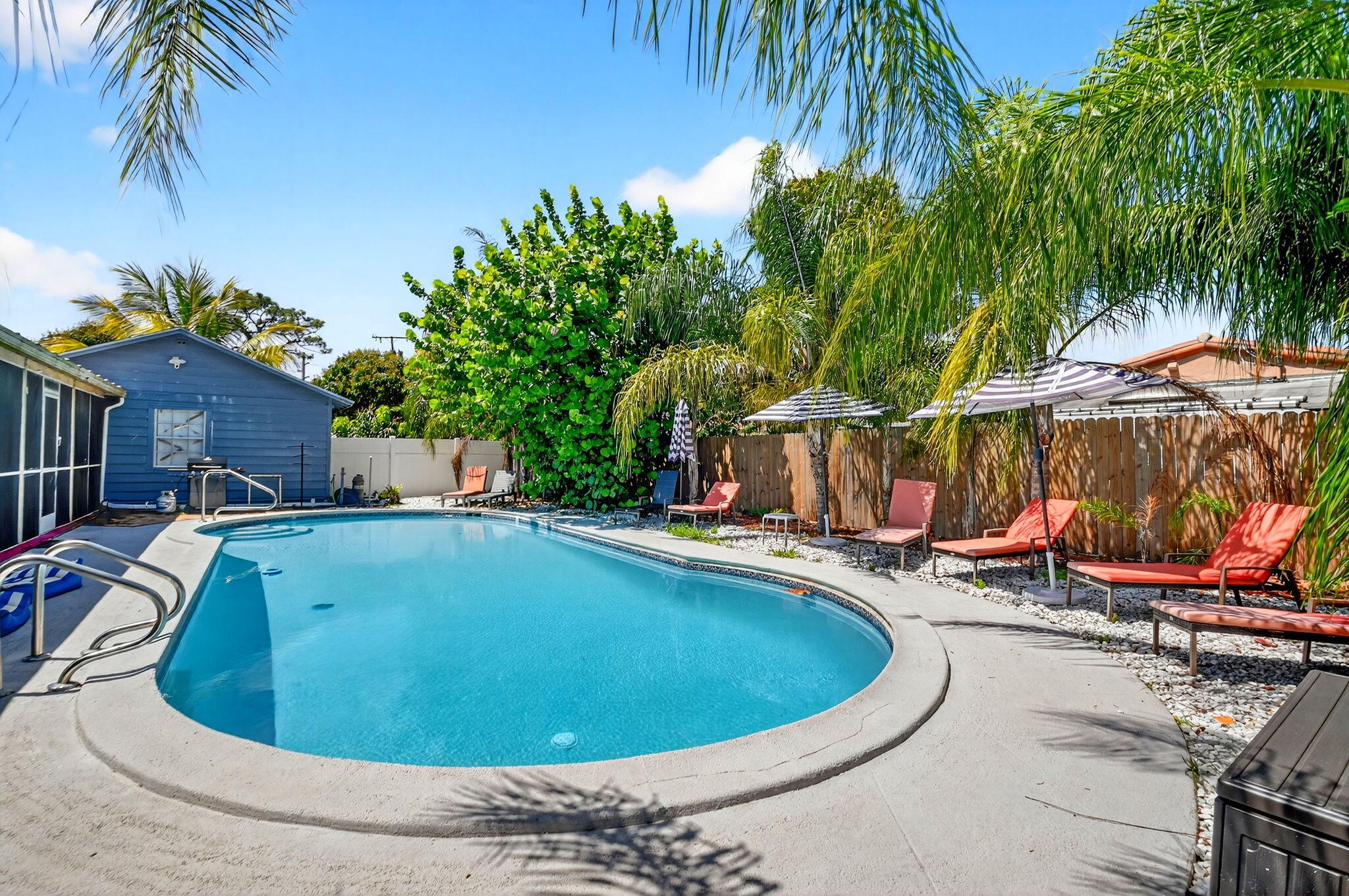 HILLCREST - Residential