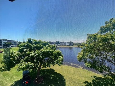 A home in Deerfield Beach