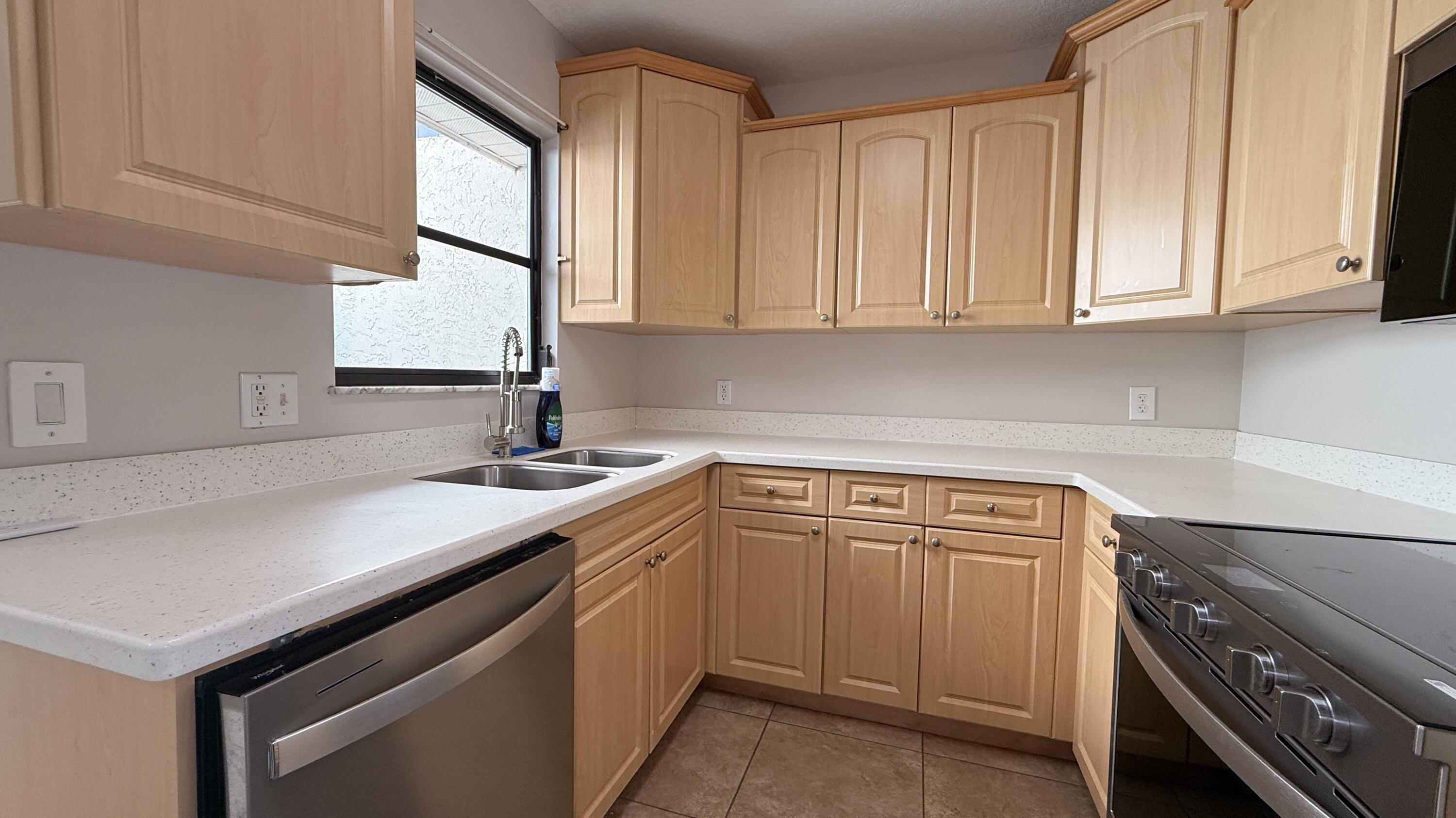 2821 Stoneway Lane A