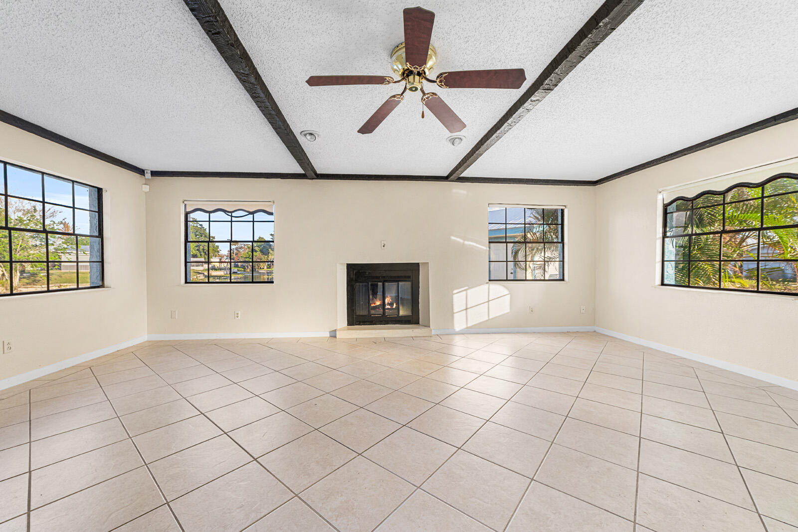 Treasure Island Un 03 - Residential