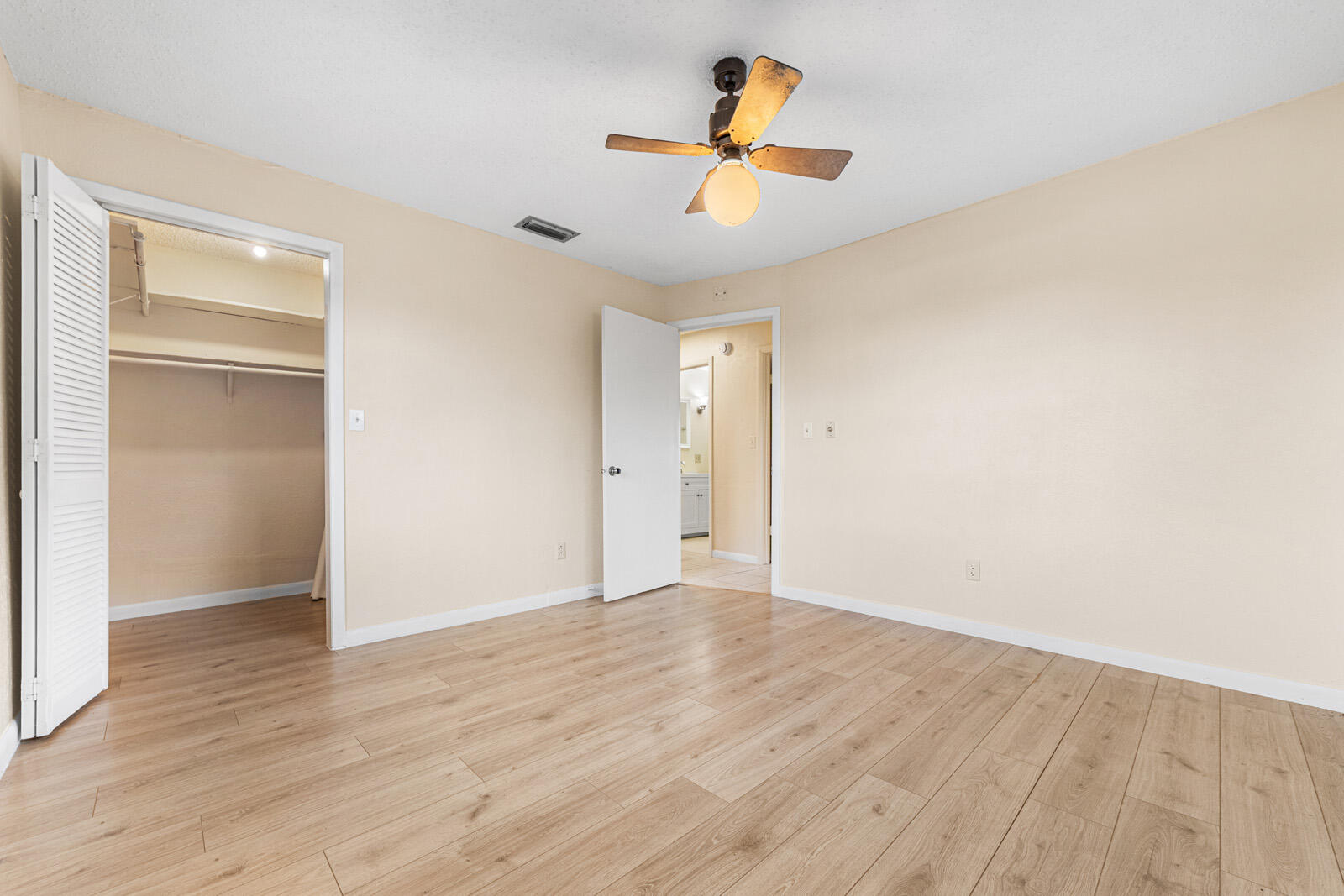 Treasure Island Un 03 - Residential