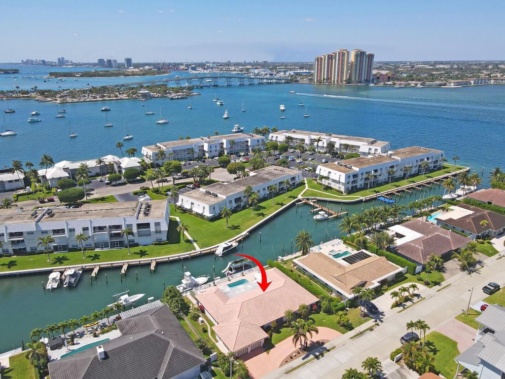 Photo of 1071 Singer Drive, Singer Island, FL 33404 (MLS # R11094864)