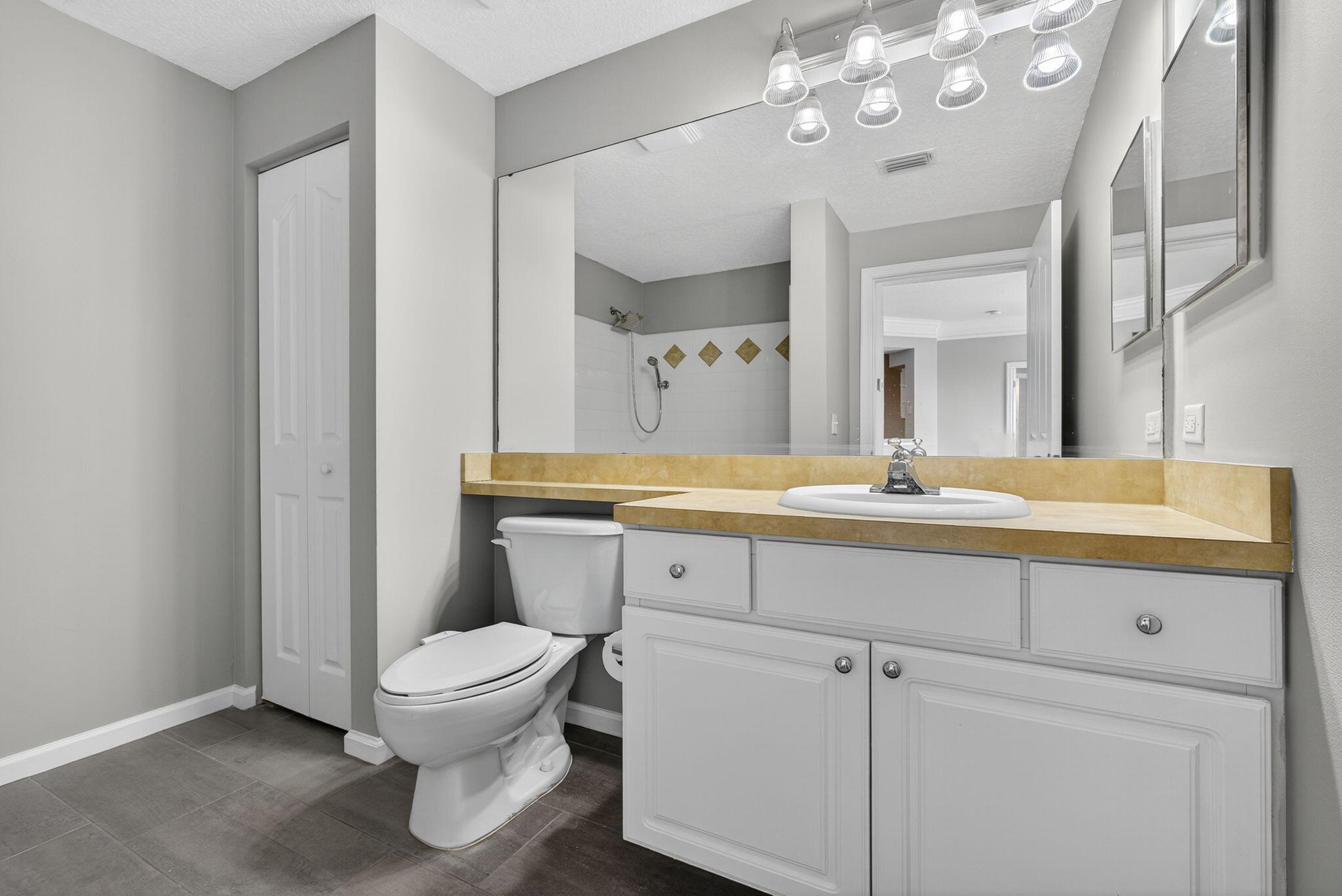 FIORE AT THE GARDENS COND - Residential Lease