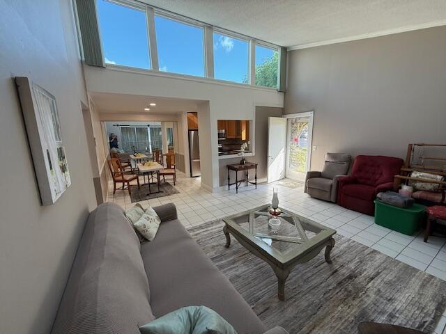 BOUNDBROOK CONDO S - Residential