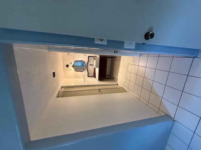 BOUNDBROOK CONDO S - Residential