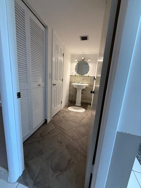 BOUNDBROOK CONDO S - Residential