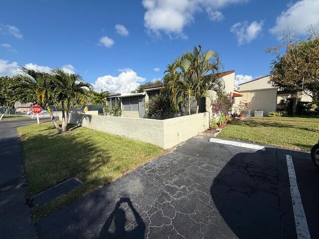 BOUNDBROOK CONDO S - Residential