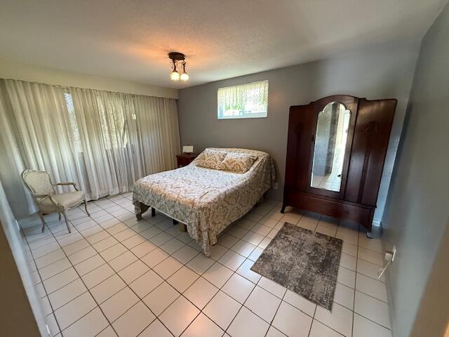 BOUNDBROOK CONDO S - Residential