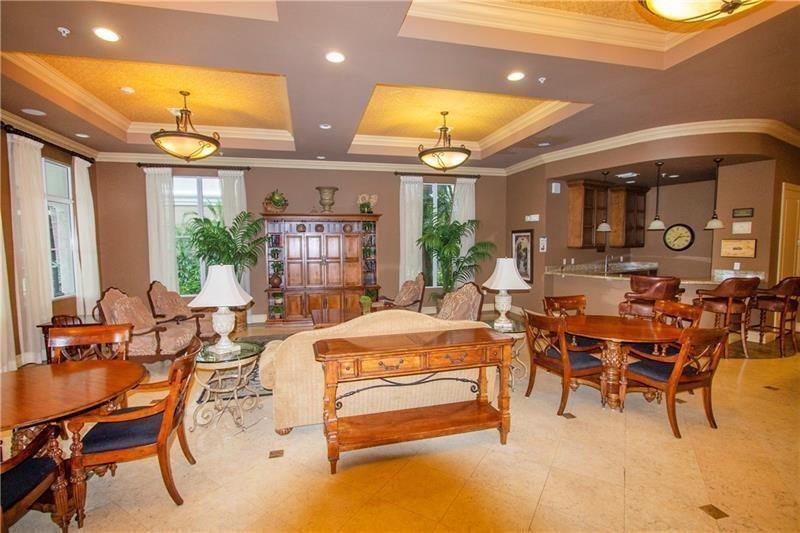 VIZCAYA LAKES CONDO - Residential Lease