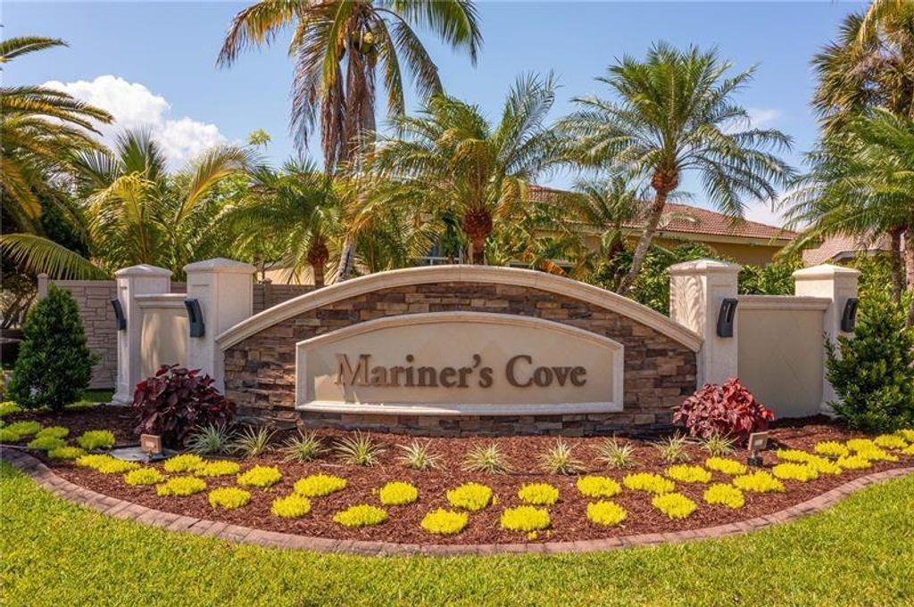 Photo of 472 NW 118th Ter, Coral Springs, FL 33071 (MLS # F10285922)