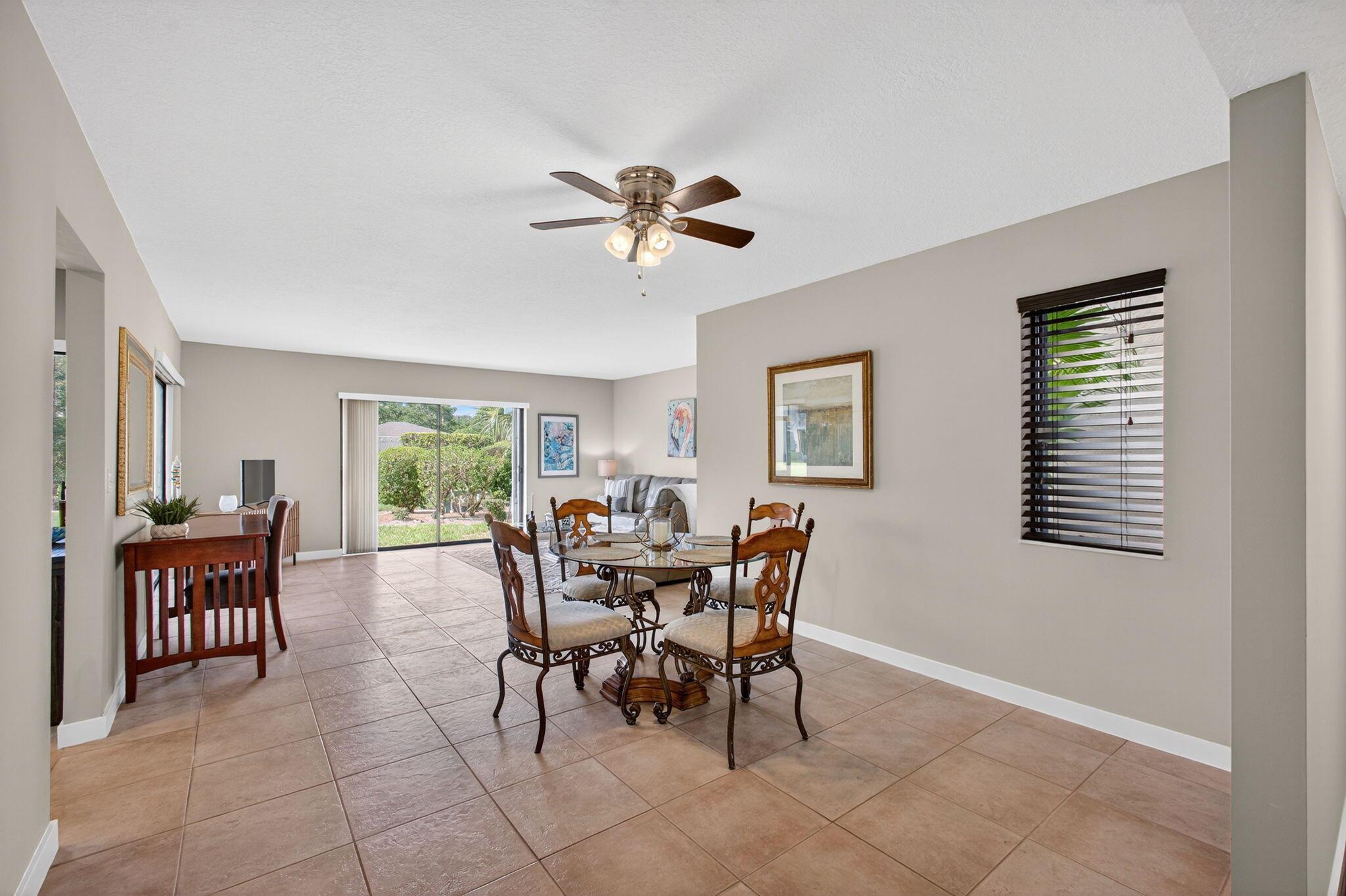 3209 S Lakeview Circle 8-103, Hutchinson Island, FL, 34949/$295,000 3 3209 S Lakeview Circle 8-103