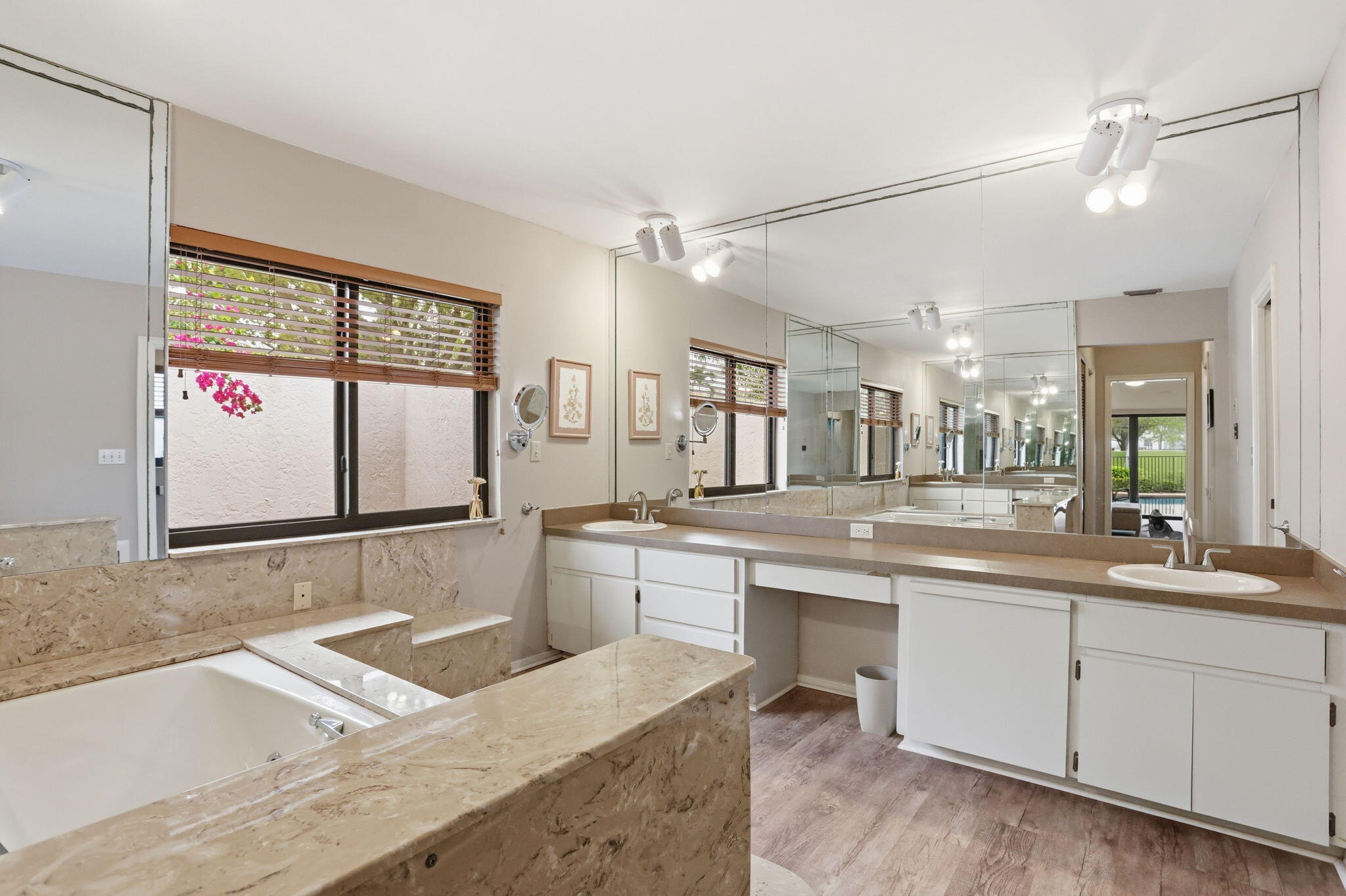 BOCA RATON BATH & TENNIS CLUB - Residential