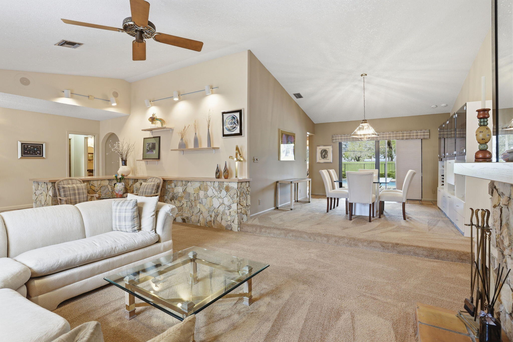 BOCA RATON BATH & TENNIS CLUB - Residential