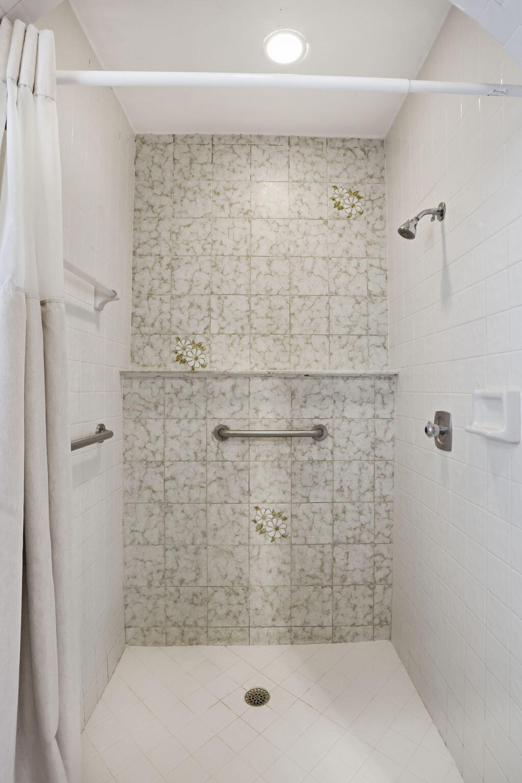 BOCA RATON BATH & TENNIS CLUB - Residential