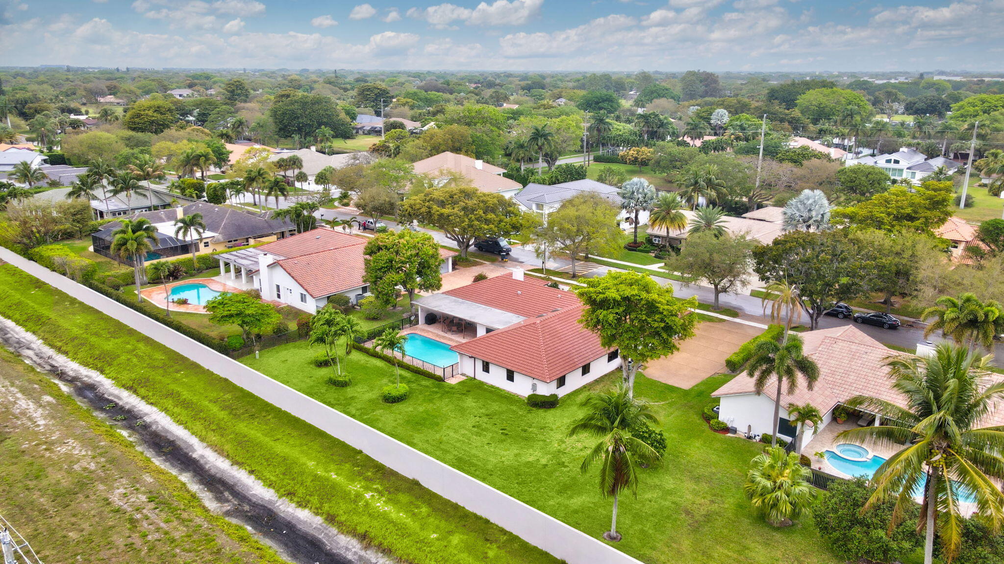 BOCA RATON BATH & TENNIS CLUB - Residential