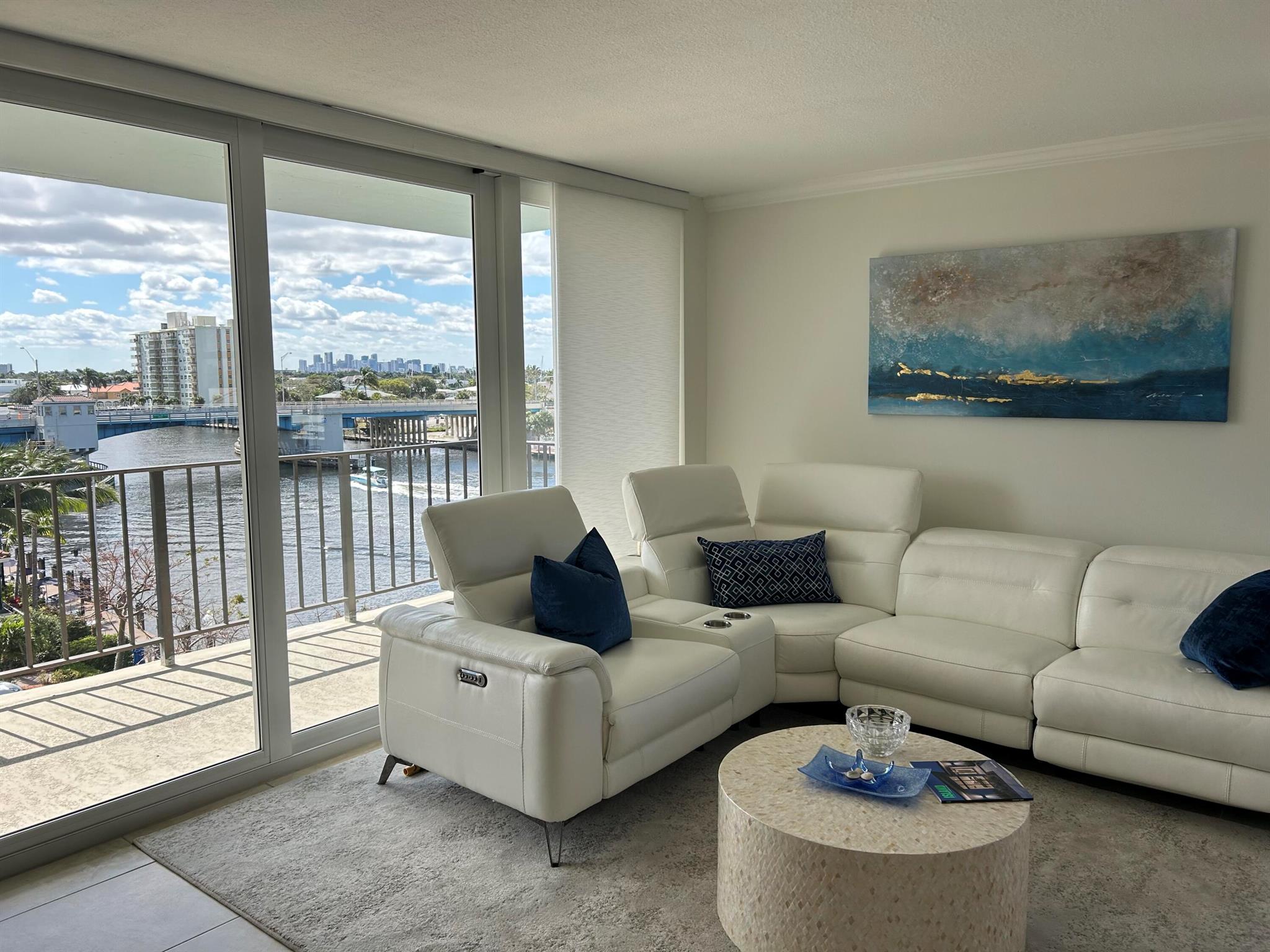 CONTINENTAL CONDO - Residential