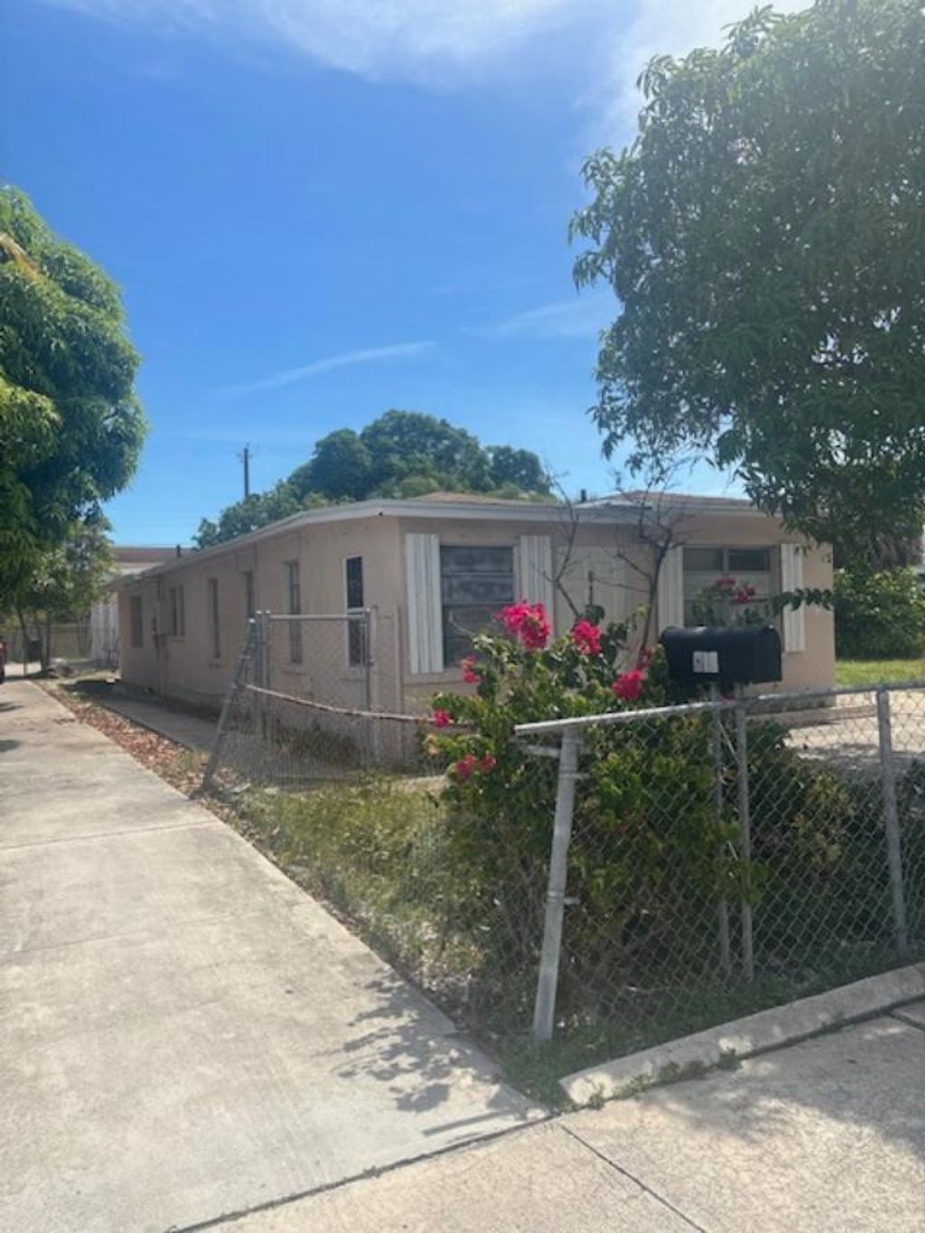 Photo of 813 Truman Avenue, Lake Worth, FL 33460 (MLS # R11117614)