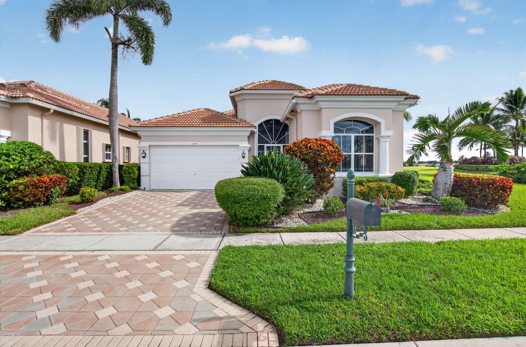 7038 Fairway Lakes Drive