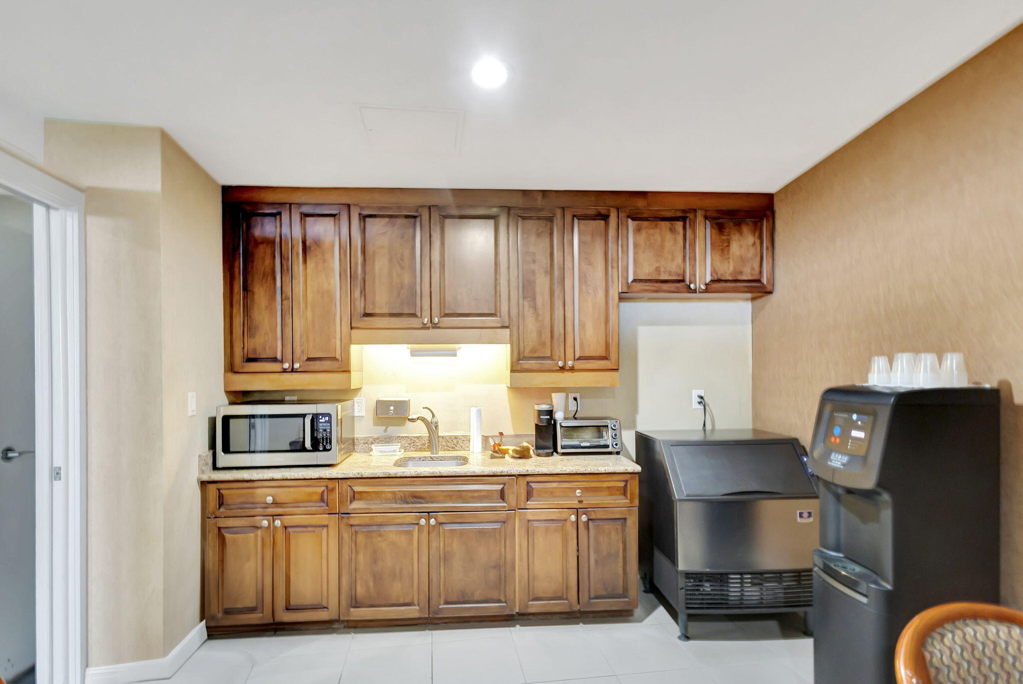 TIARA CONDO - Residential Lease