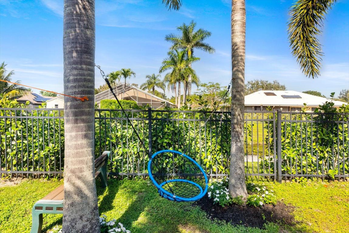 EASTWOOD OF WELLINGTON - Residential Lease