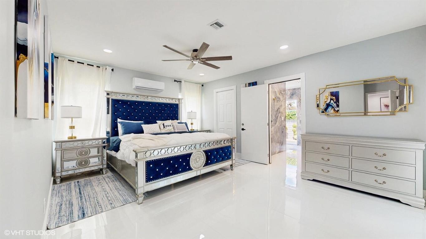 EASTWOOD OF WELLINGTON - Residential Lease