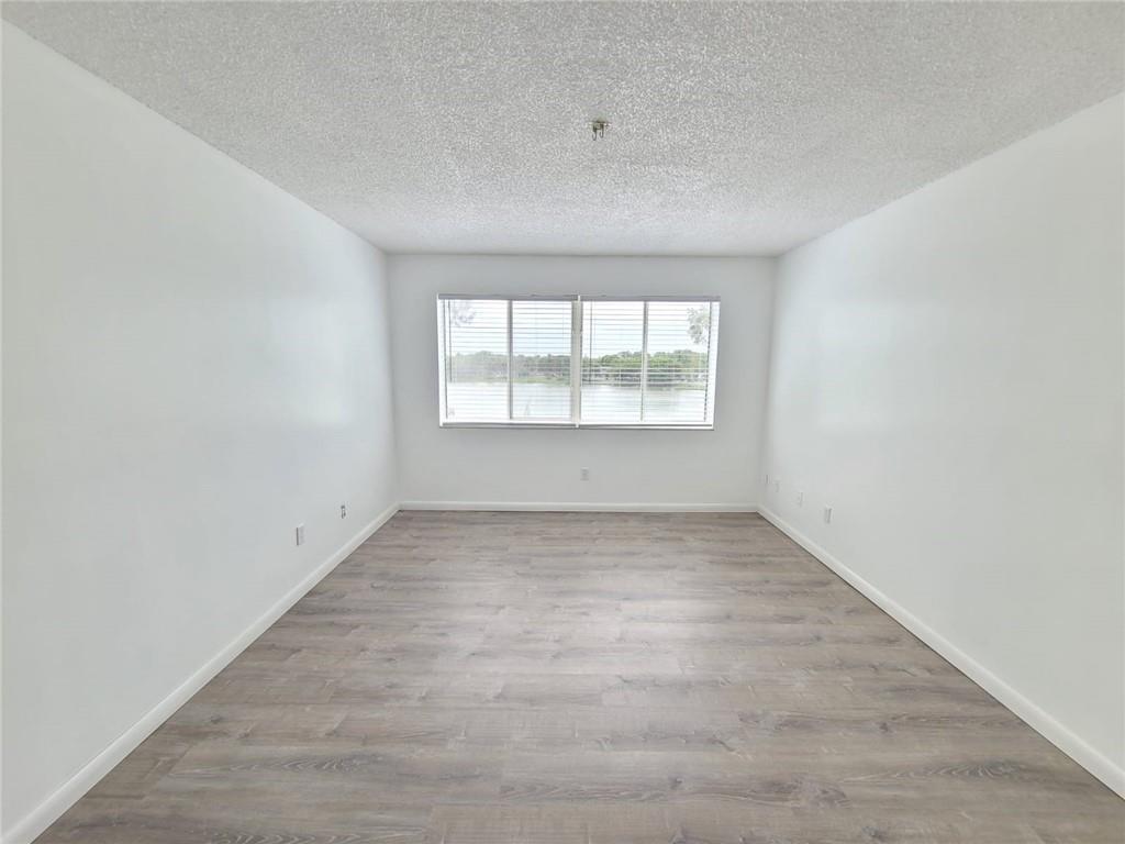 Naranja Lakes Condo - Residential Lease