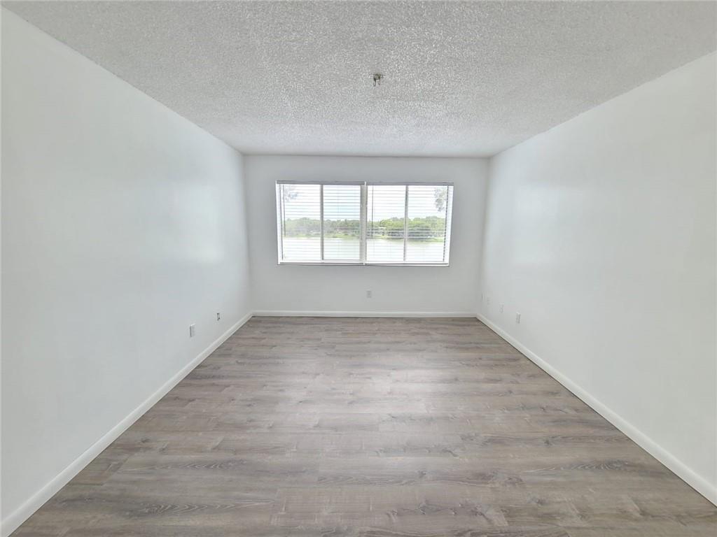 Naranja Lakes Condo - Residential Lease